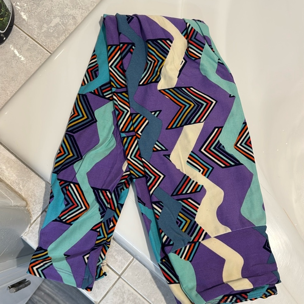 LulaRoe OS leggings